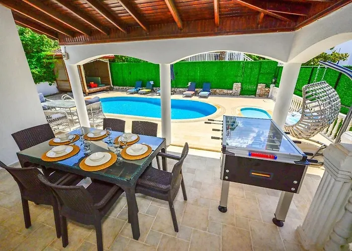 Lunessa-villa With Children's Pool For 8 People In Oludeniz